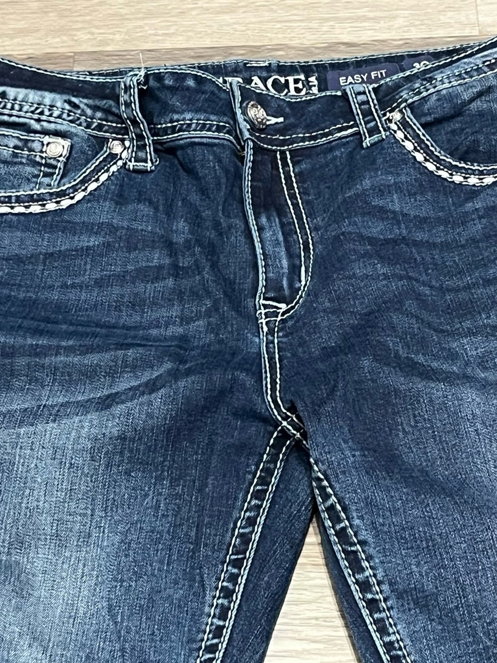 Grace in LA Dark Blue Sz 30 Bootcut Jeans with Embroidered Pocket Detail 32x32 - Picture 4 of 16